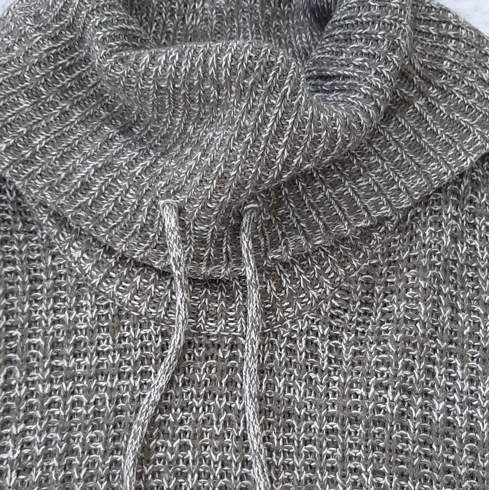 Derek heart olive green cream mix soft turtleneck sweater.  Size L. - Picture 3 of 6